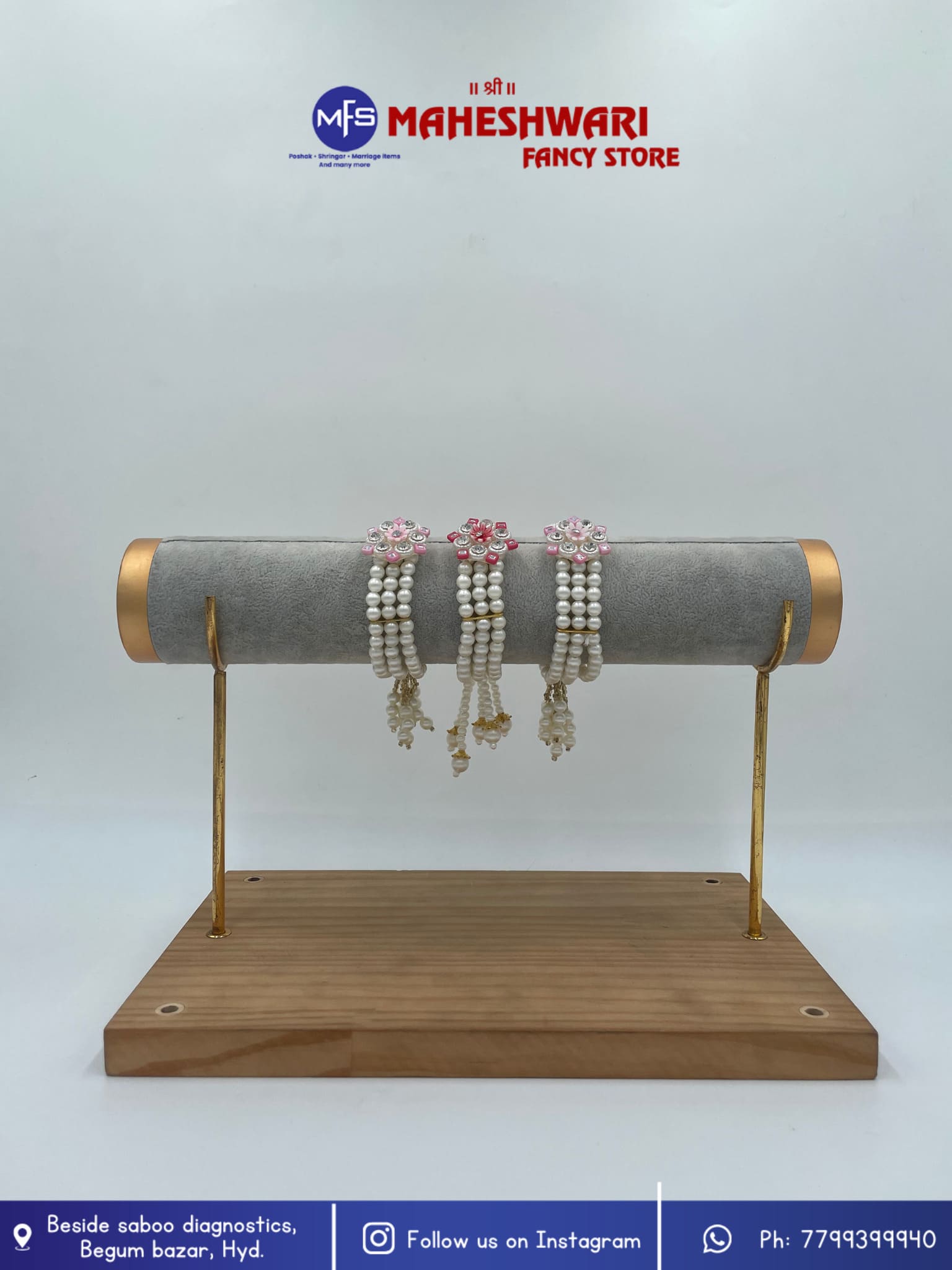 Swagat Bracelet Moti